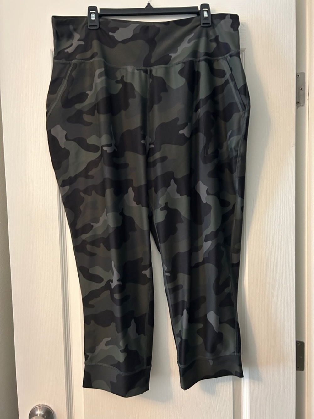 Old Navy Active Powersoft Joggers Camo